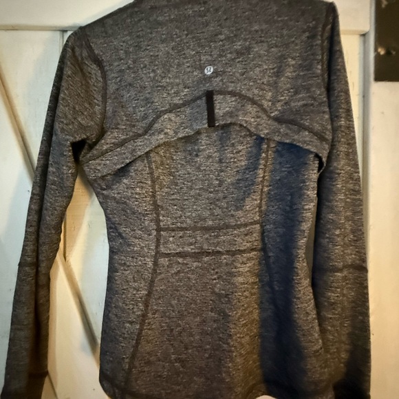 lululemon athletica Tops - Lululemon Athletica Heathered Gray Long Sleeve Top